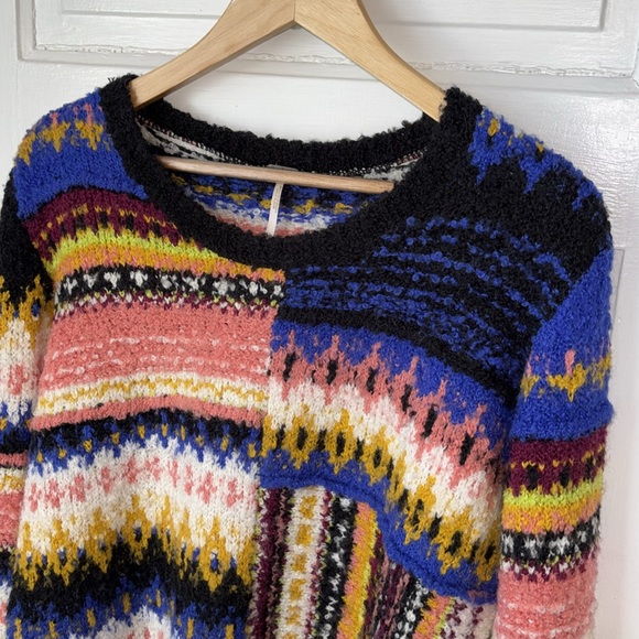 FREE PEOPLE BEST DAY EVER COLORBLOCK CREWNECK
SWEATER - Picture 3 of 8